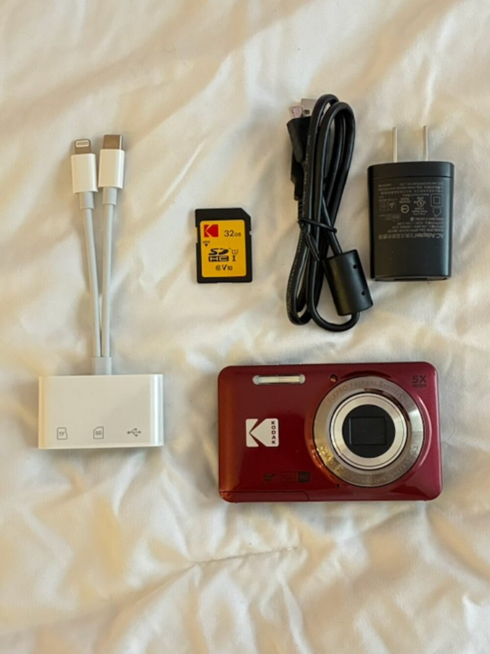 Kodak PIXPRO FZ55 Red Digital Camera + 32GB SD Card & Accessories | NEW